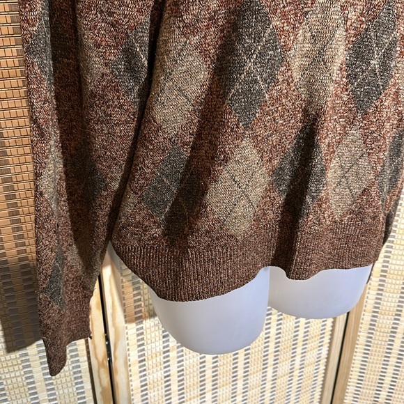 Vintage 1970s? Shades of Brown Faded Plaid Sweater Preppy Collegiate No Tags - Picture 3 of 16
